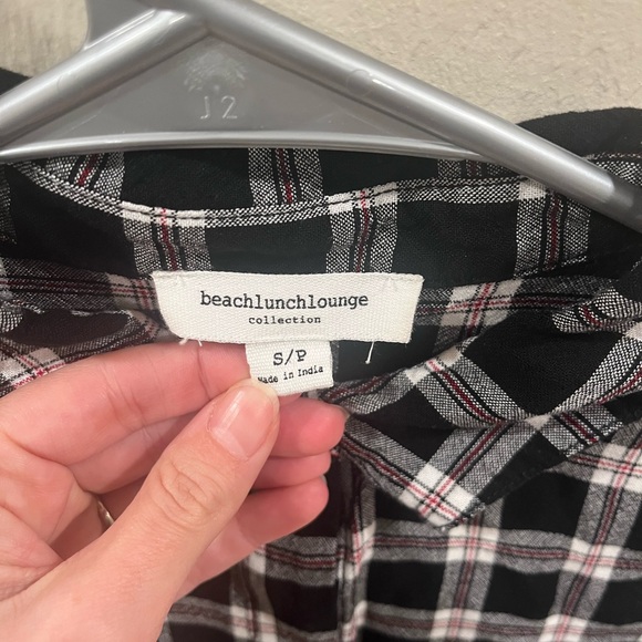 Beach Lunch Lounge Collection Size Small Button Down Flannel Pattern - Picture 4 of 9